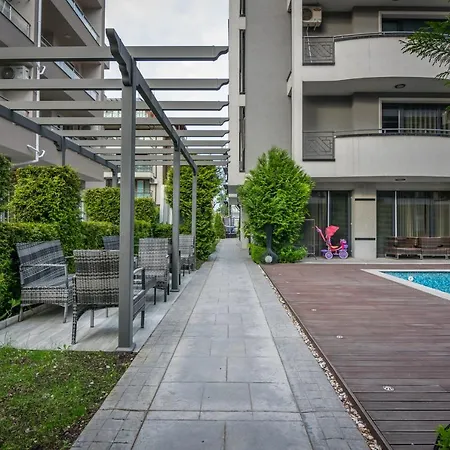 Cozy One-bedroom In Night Breeze 布尔加斯