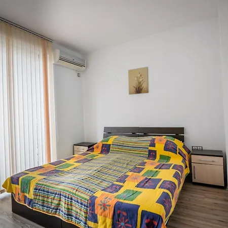 Cozy One-bedroom In Night Breeze Appartement *